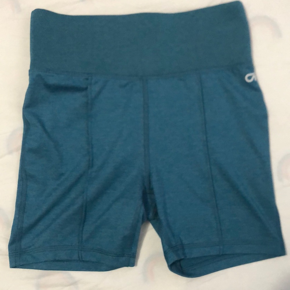 GAP FIT women’s sport shorts size Small